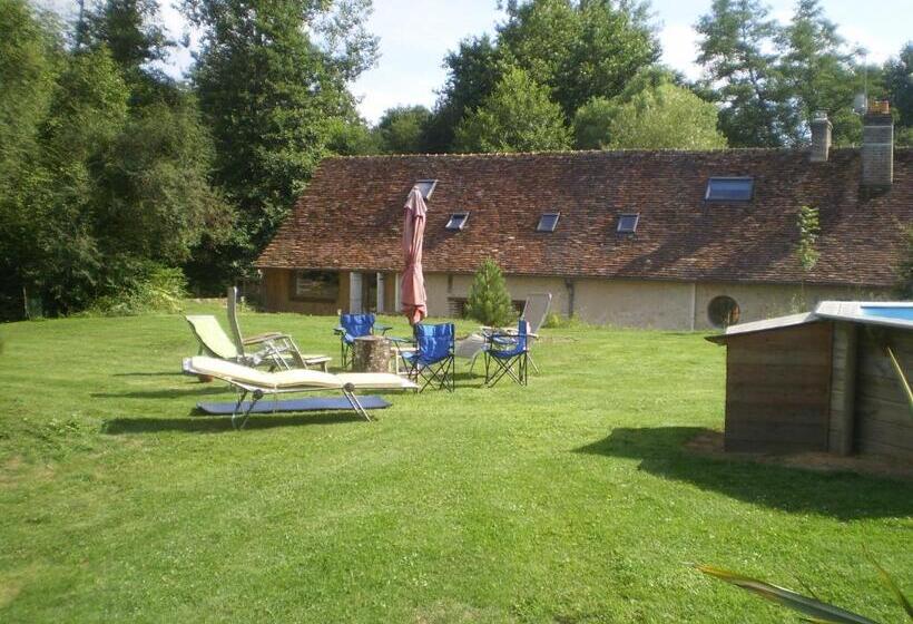 Bed and Breakfast Le Moulin De Monternault