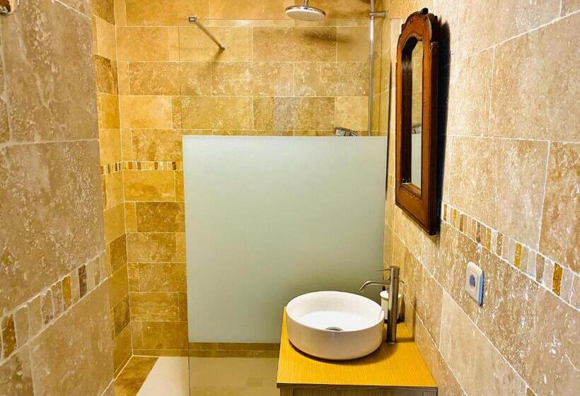 مبيت وإفطار Maison D Hôtes Lagatine