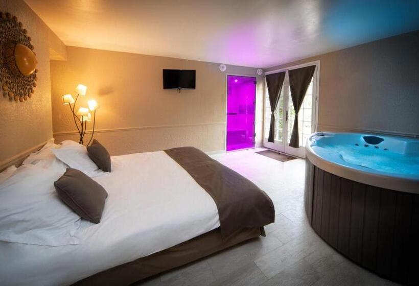 مبيت وإفطار Maison D Hôtes Lagatine