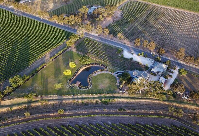 تختخواب و صبحانه Pirathon Country Estate