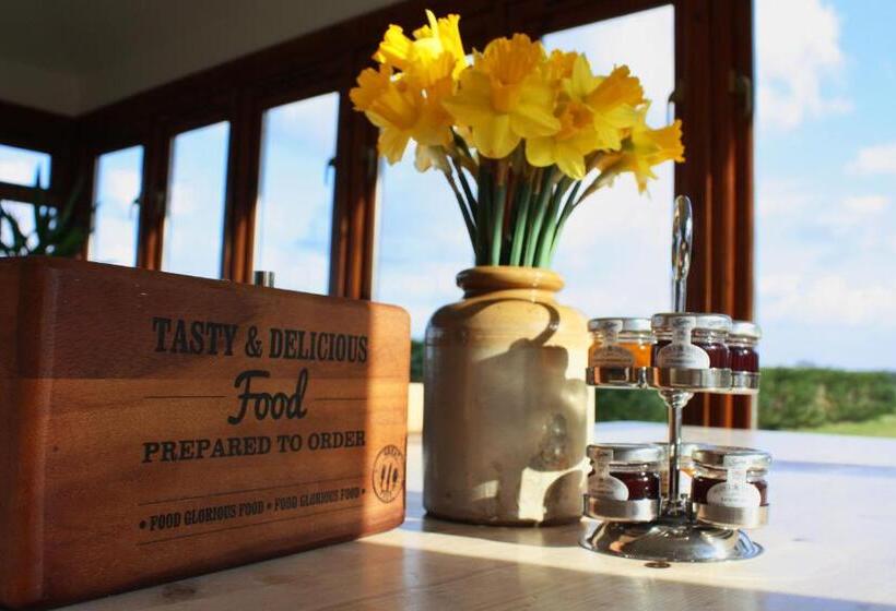 Bed and Breakfast Puttocks Farm