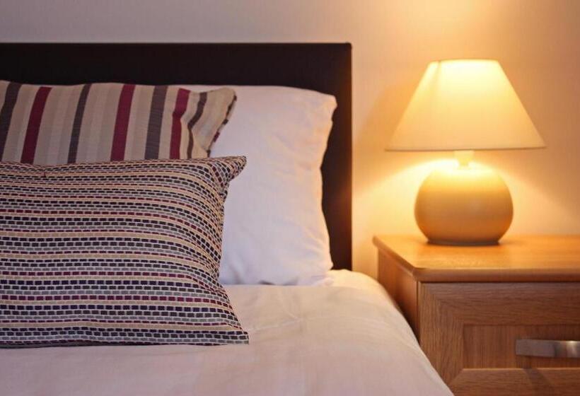 Bed and Breakfast Puttocks Farm