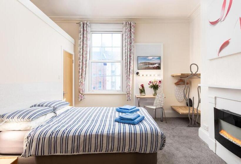 ベッドアンドブレックファースト Royal Discovery