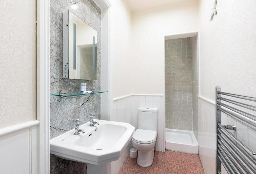 ベッドアンドブレックファースト Royal Discovery