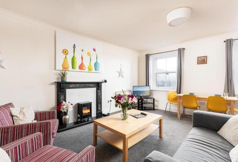 ベッドアンドブレックファースト Royal Discovery