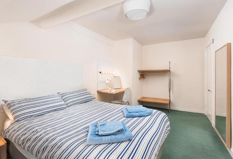 ベッドアンドブレックファースト Royal Discovery