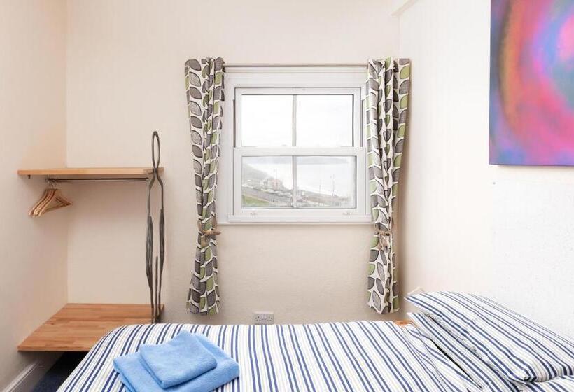 ベッドアンドブレックファースト Royal Discovery