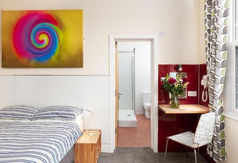 ベッドアンドブレックファースト Royal Discovery