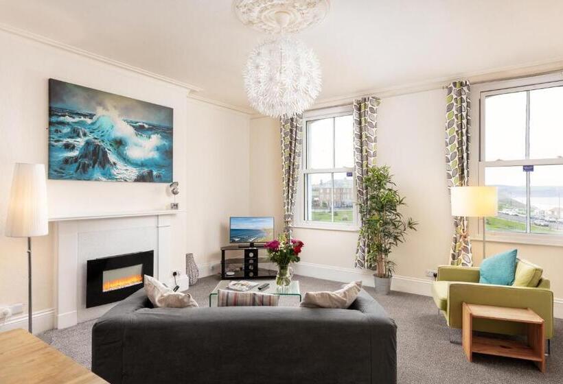 ベッドアンドブレックファースト Royal Discovery