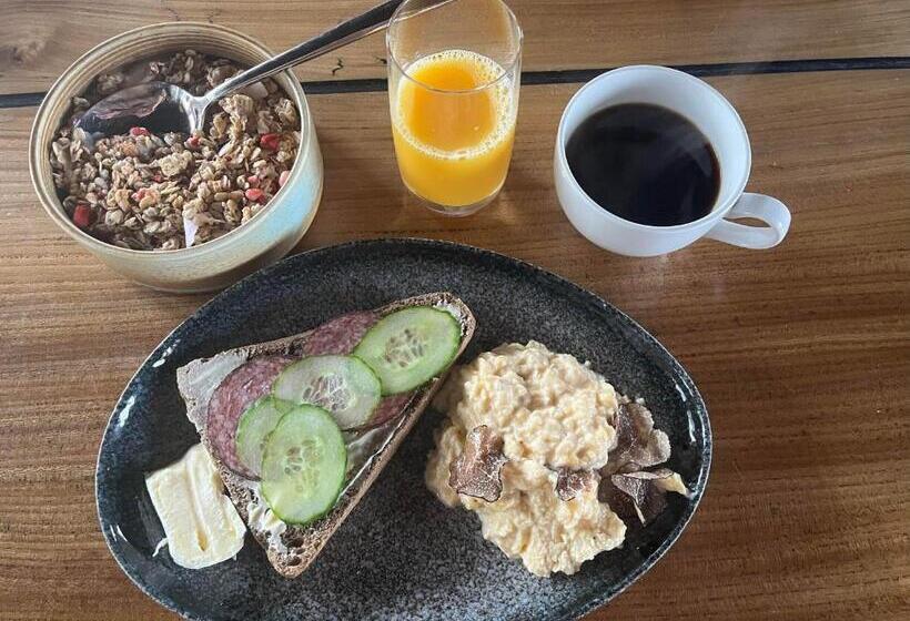 Bed and Breakfast Smedjan Mat & Logi