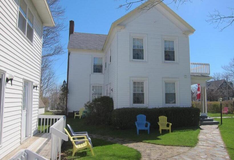 Bed and Breakfast Summers Country Inn