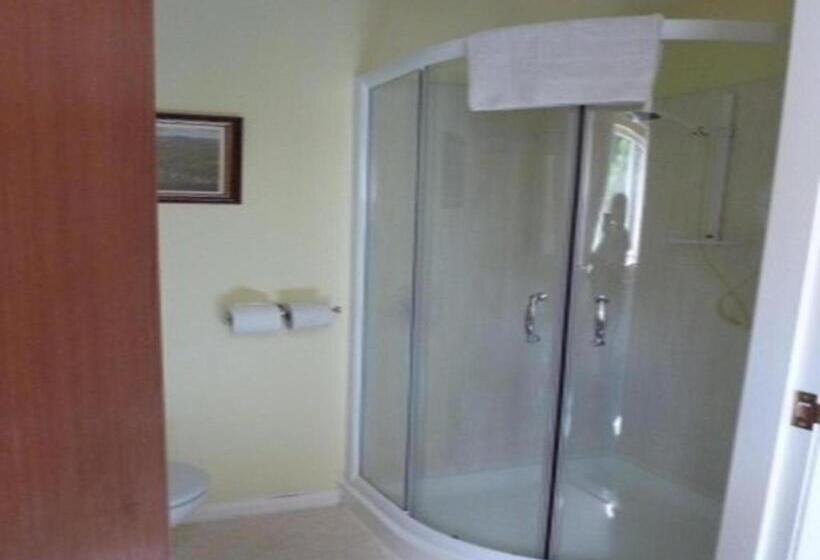 مبيت وإفطار Tayburn House