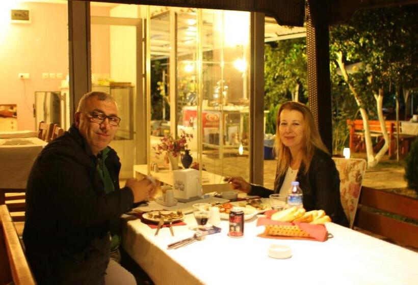 בית מלון כפרי İdavilla Bungalov & Bahçe