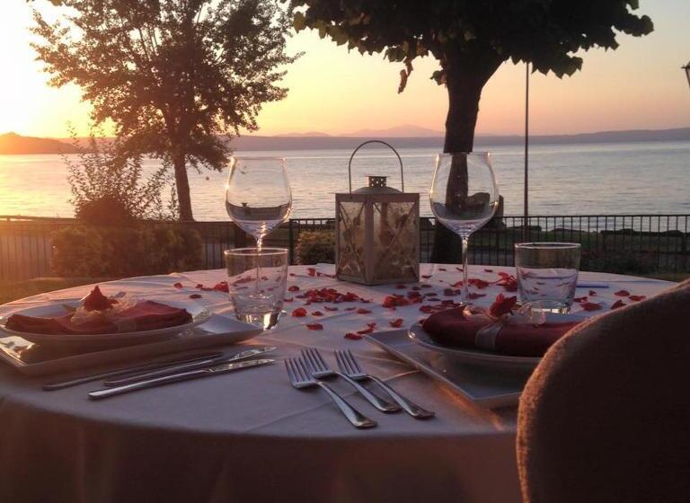 בית מלון כפרי La Carrozza D Oro