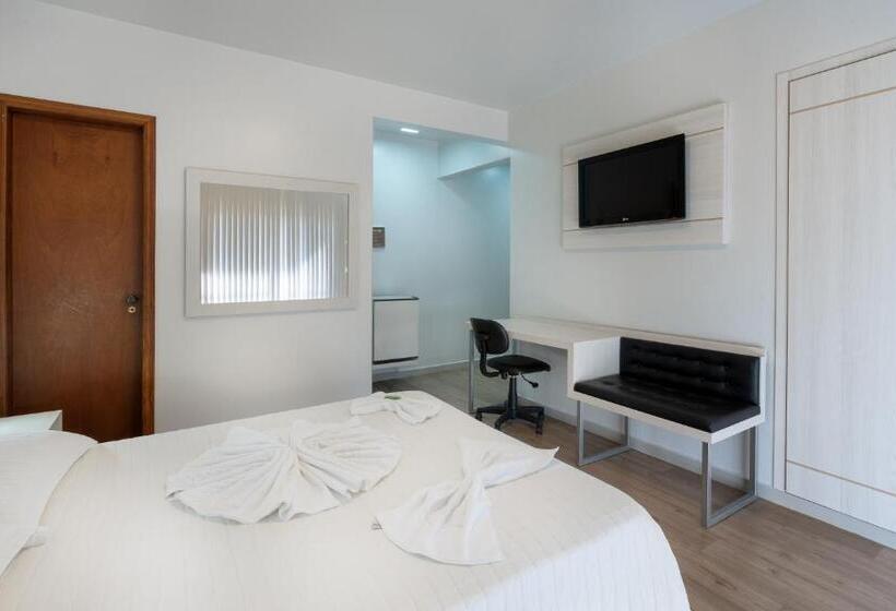 בית מלון כפרי Mirage