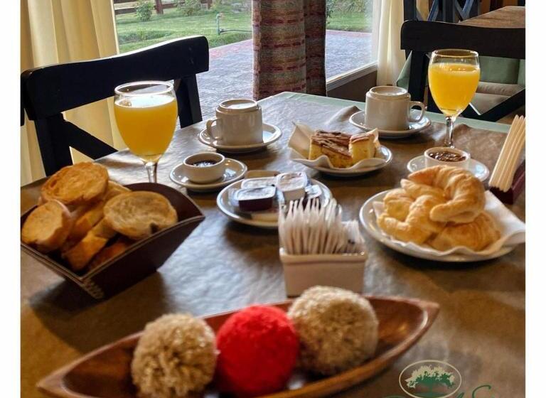 ホテル Pampas Al Sur