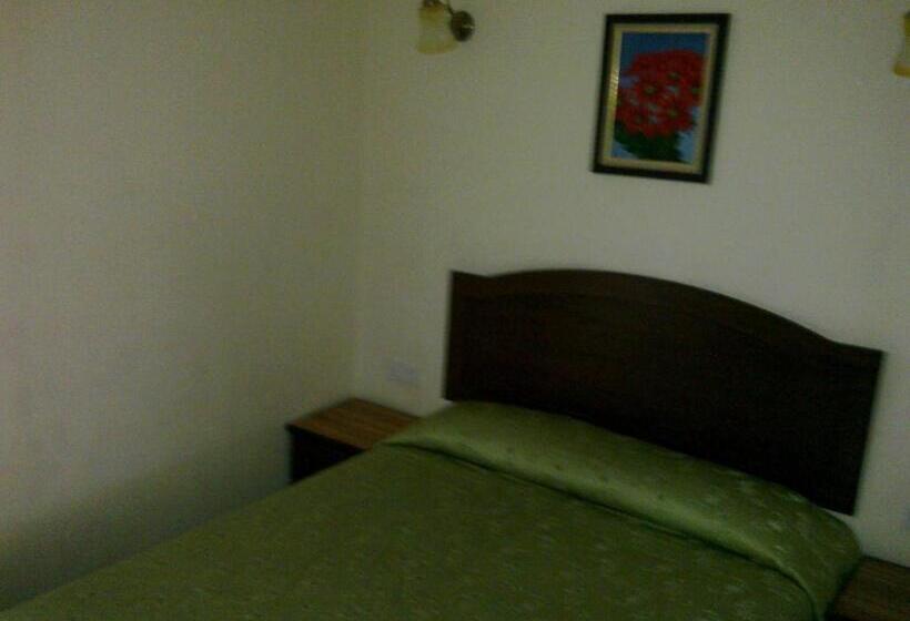 בית מלון כפרי Remix