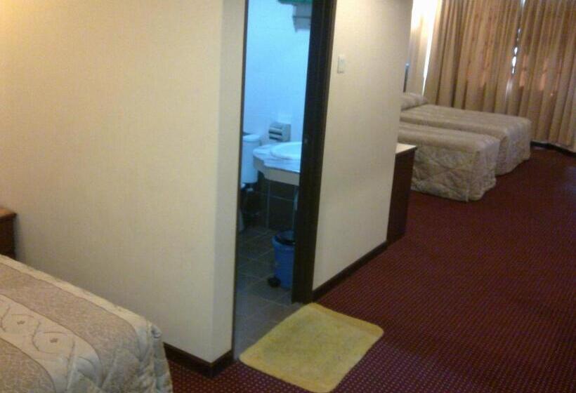 בית מלון כפרי Remix