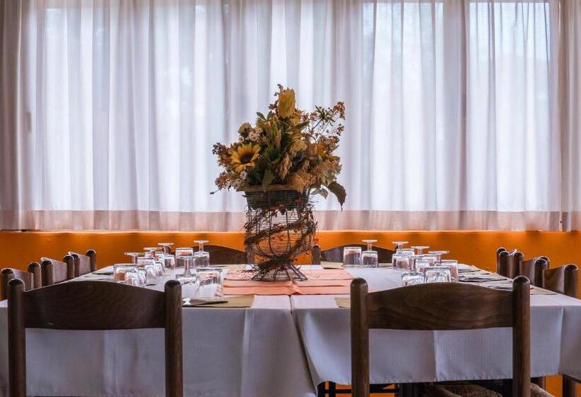 호텔 Ristorante Albergo Al Donatore