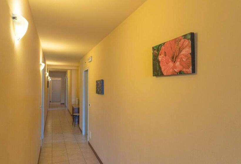 호텔 Ristorante Albergo Al Donatore