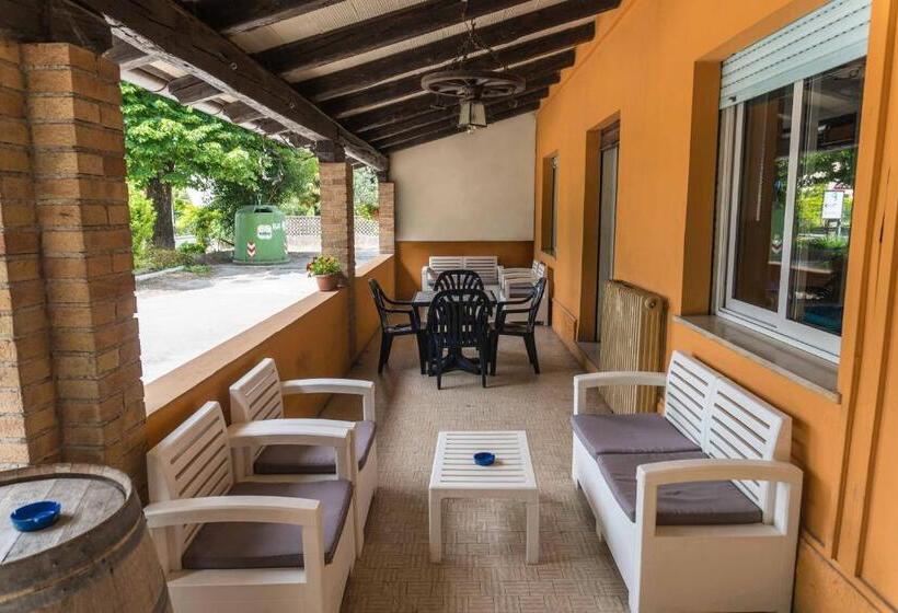 호텔 Ristorante Albergo Al Donatore