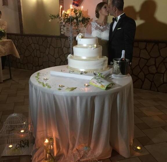 בית מלון כפרי Ristorante Montuori