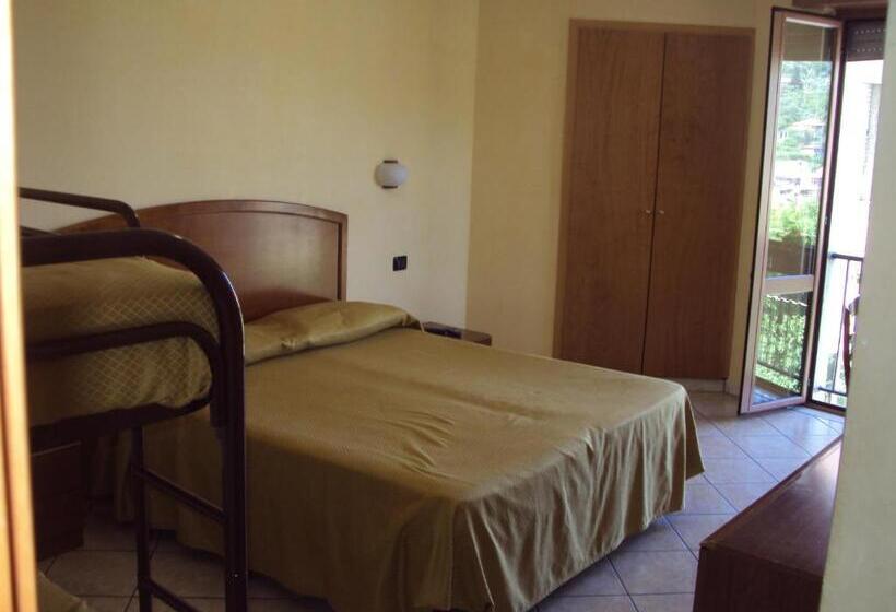 בית מלון כפרי Ristorante Montuori