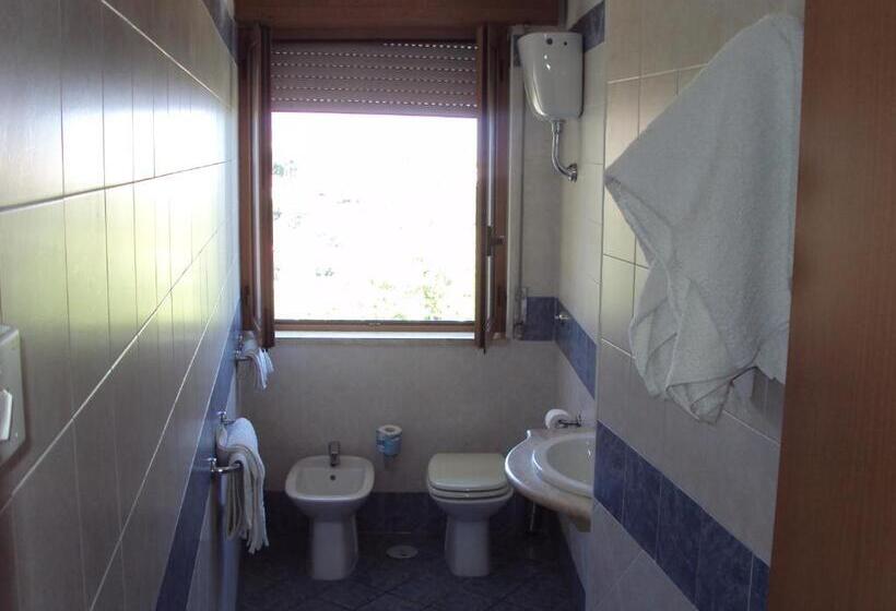 בית מלון כפרי Ristorante Montuori