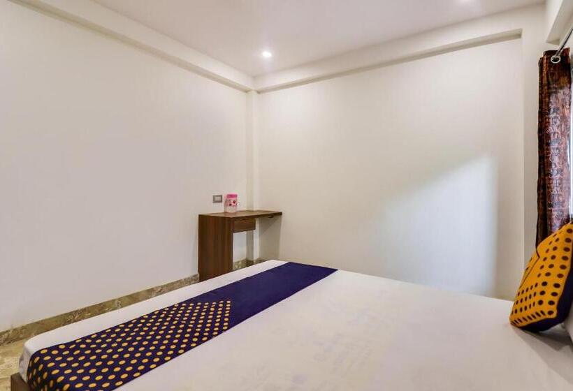 Отель Spot On 66645 Pearl Inn