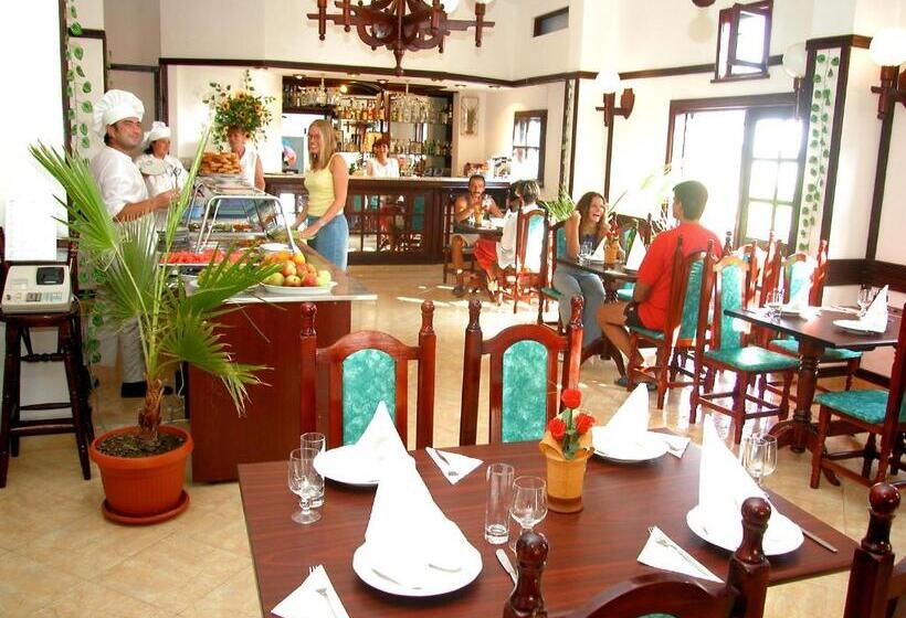 Отель Stefanov 2