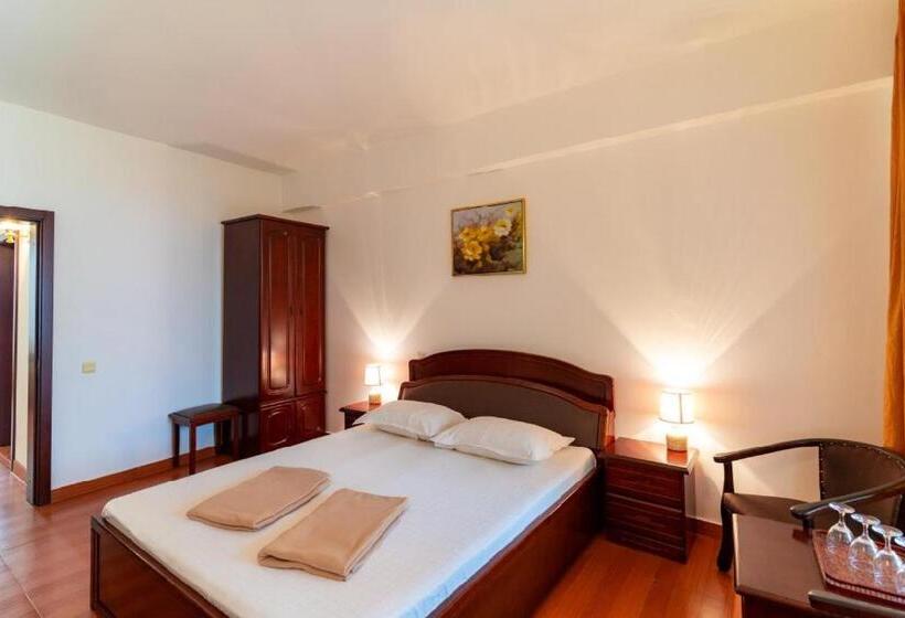 בית מלון כפרי Victoria