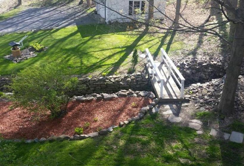 Kountry Living Bed And Breakfast