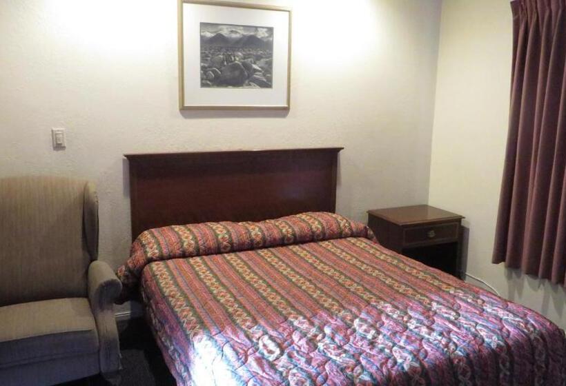 汽车旅馆  Cloud 9