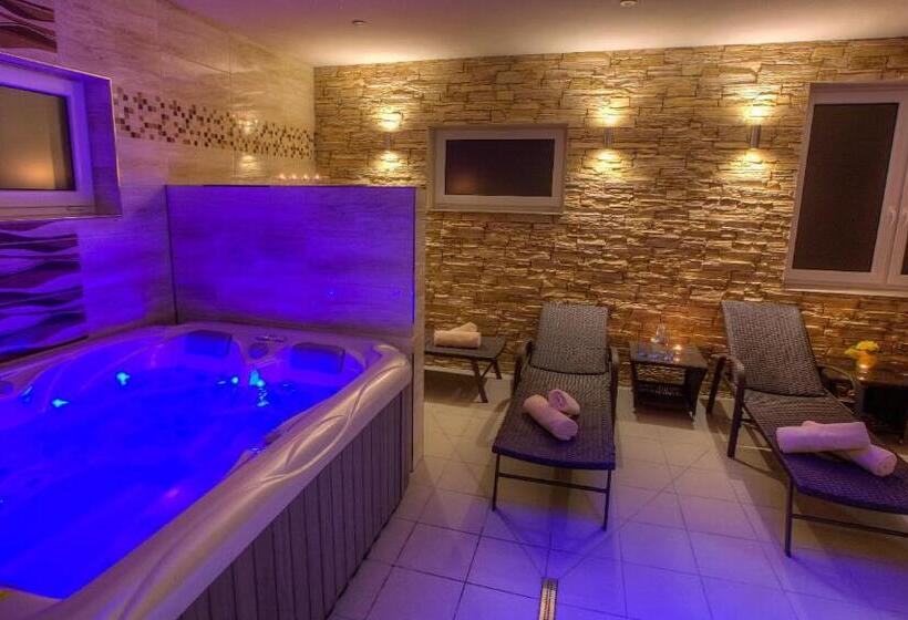 بنسيون Apartmány Lenka