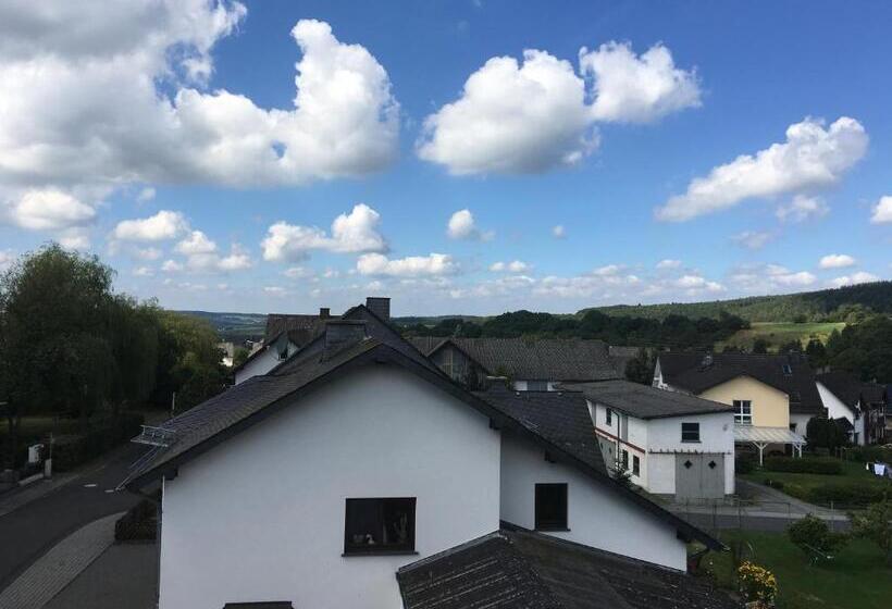 Пансион Big Ben S Guesthouse