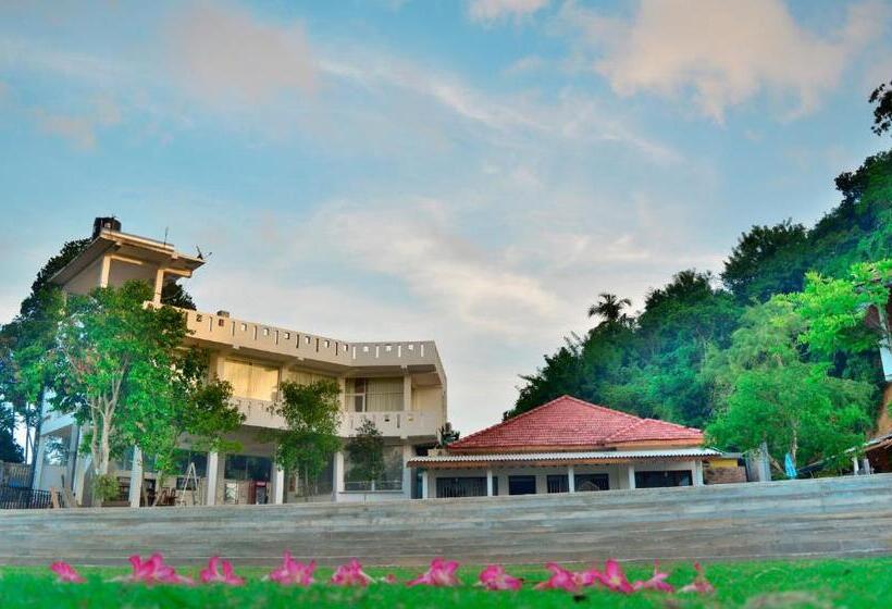 بنسيون Canberra Holidays   Mirissa