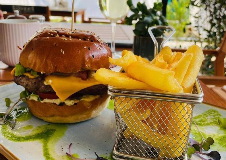 פנסיון Casa Vanatoreasca