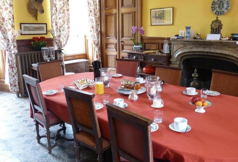 بنسيون Château De Souesmes