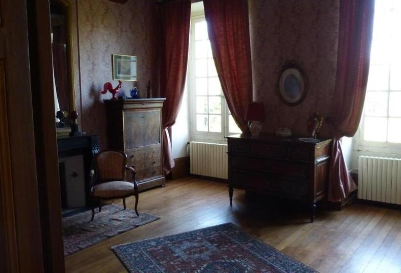 بنسيون Château De Souesmes