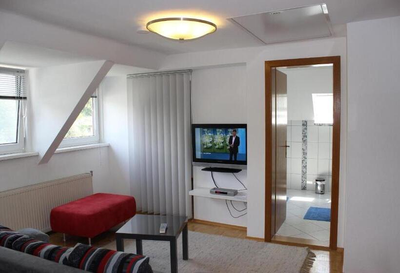 پانسیون Ferienwohnung Und Gästezimmer Korb