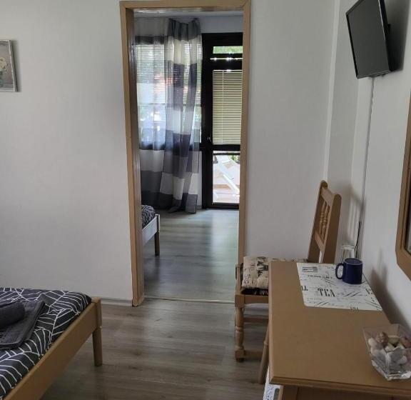 Пансион Globus Kiten