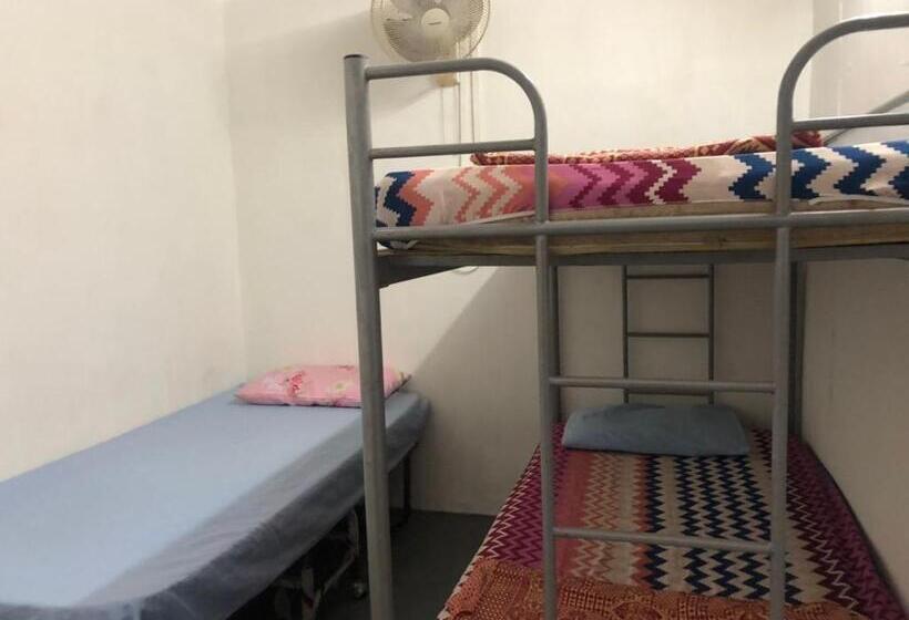 بنسيون Greenleaf Guesthouse