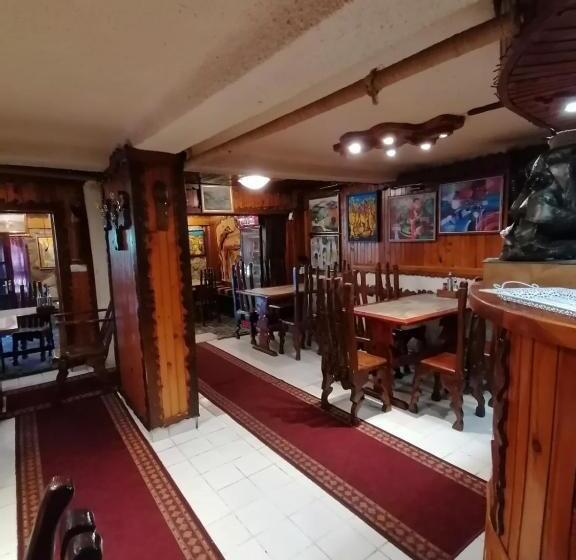 ペンション семеен хотел калина Family Hotel Kalina говедарци