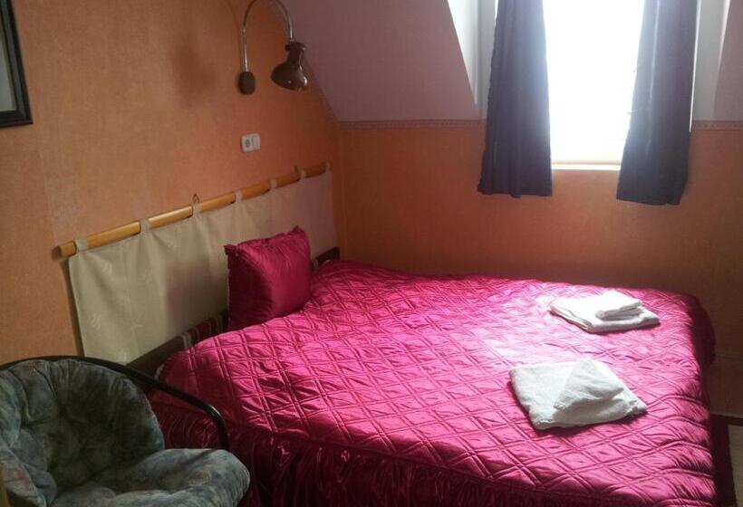 פנסיון Lagúna Panzio Szántód