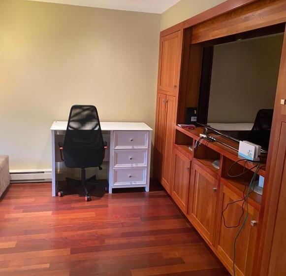 펜션 Luxury Bachelor By Halifax Waterfront  Hot Tub