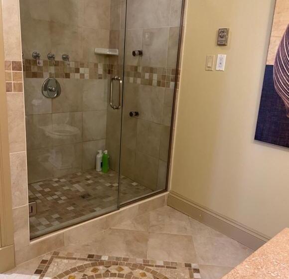 펜션 Luxury Bachelor By Halifax Waterfront  Hot Tub