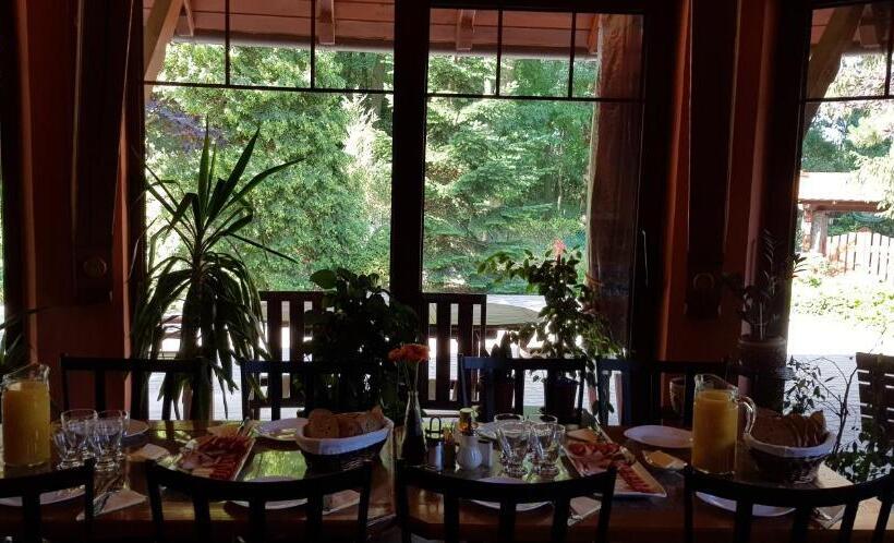 펜션 Napkorong Fogadó és Vendégház