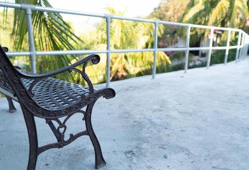 پانسیون Pemandangan Indah Guest House   Look Out Point Villa