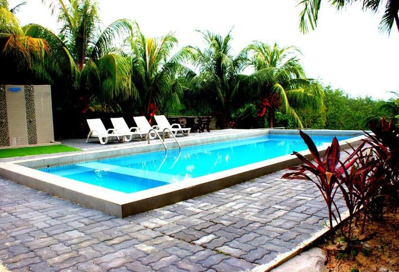 بنسيون Pemandangan Indah Guest House   Look Out Point Villa