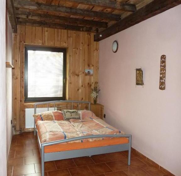 بنسيون Q Ranch